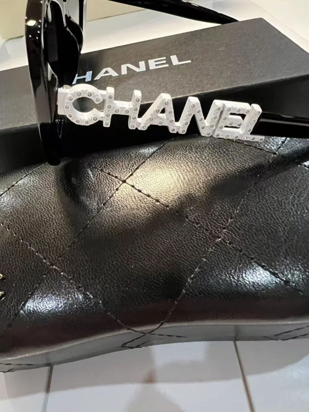 CHANEL Sunglasses Women's Polarized-Black/White CC Logo New With Box - Picture 3 of 9